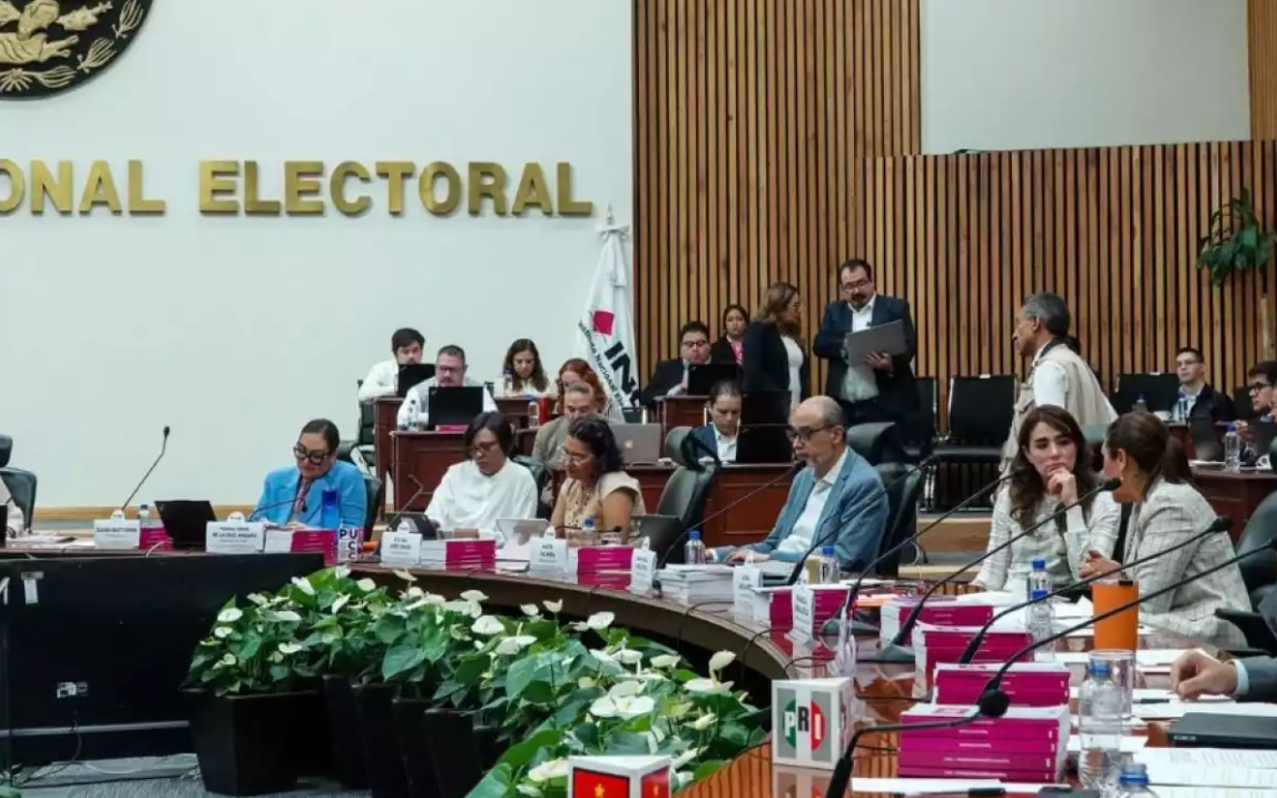 INE presenta plan 2025-2026 para regular IA en elecciones