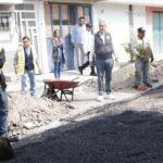 Pepe Chedraui supervisa bacheo en Bosques de Santa Anita, Puebla