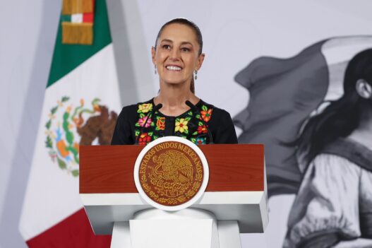 Sheinbaum reconoce a los padres mexicanos en el Día del Padre 2026