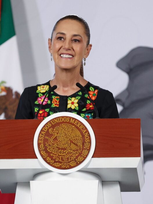 Sheinbaum reconoce a los padres mexicanos en el Día del Padre 2026